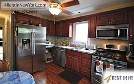 House For Rent in Bayonne For 1250. in Bayonne, NJ (Photo 3 of 6)