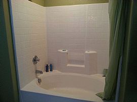 Beautiful 3 Bdrm 2 1/2 Bthrm in Cul-De-Sac in Las Vegas, NV (Photo 4 of 8)