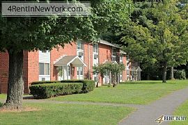 Vernon, 2 Bed, 1 Bath For Rent. 989/mo in Rockville, CT (Photo 5 of 9)