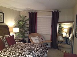 Beautiful Renovated Two Bedroom with Tons of Space! in Nashville, TN (Photo 7 of 10)