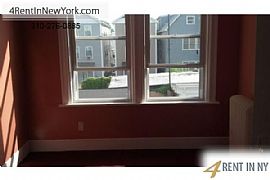 Very Clean, Spacious Midtown Apartment. Pet Ok! in Bayonne, NJ (Photo 6 of 9)
