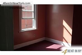 Very Clean, Spacious Midtown Apartment. Pet Ok! in Bayonne, NJ (Photo 7 of 9)