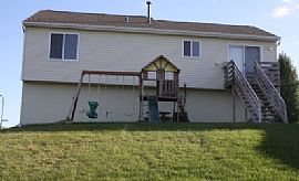 3bedroom,2bath Home in a Quiet Millard Public Schools in Omaha, NE (Photo 8 of 8)