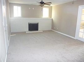 New Renovated 3 Bedroom 2 Bath in Vancouver, WA (Photo 5 of 5)