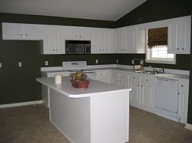 Marvelous3/2 Garden Home with 2 Car Garage in Tuscaloosa, AL (Photo 2 of 7)