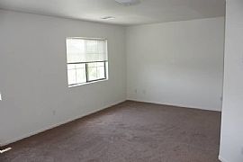 5 Beds/3baths 2300 Sft Home Looking For Long Term Tenant!  in Las Vegas, NV (Photo 9 of 10)