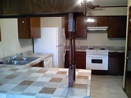 Large Duplex in Risd in Dallas, TX (Photo 4 of 4)