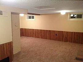 Great Spacious House Appliancies and Fatanic Wall Paint in Hopkins, MN (Photo 6 of 8)