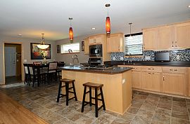 Executive 4 Bedroom Home For Rent in Sun Prairie, WI (Photo 2 of 12)