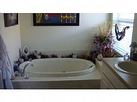 Beautiful 4/2 in Fishhawk!! Ready 12/01/13 in Lithia, FL (Photo 3 of 4)