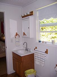 Completely Furnished Turn-Key Home Near Bluefield/princeton, Wv in Bramwell, WV (Photo 5 of 6)