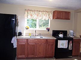 Completely Furnished Turn-Key Home Near Bluefield/princeton, Wv in Bramwell, WV (Photo 6 of 6)