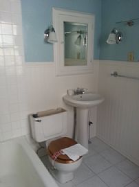 Beautiful Kitchen/dining Room! 3bdrm/1bath House For Rent in Minneapolis, MN (Photo 2 of 12)