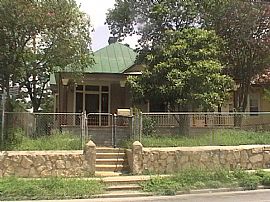 Charming Duplex in Historic Government Hill in San Antonio, TX