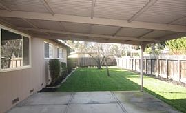 Beautiful 3bd /2bath Home in Quiet and Crime Free Neighborhood  in Stockton, CA (Photo 5 of 5)