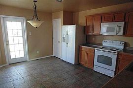 Great 3bedr/2bths with 2garage in a Quiet Ridgestone in San Antonio, TX