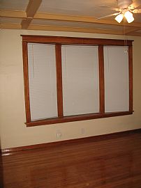 Large Apartment 1st Floor in 2 Flat Includes Heat, Hot Water!  in Chicago, IL (Photo 3 of 6)