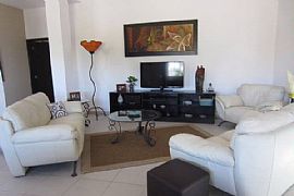 Long Beach Carlifornia 3bed Room Single Family Home in Newport Beach, CA (Photo 3 of 12)