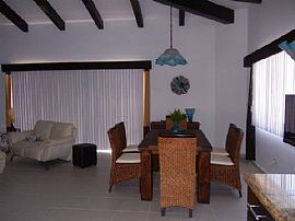 Long Beach Carlifornia 3bed Room Single Family Home in Newport Beach, CA (Photo 4 of 12)