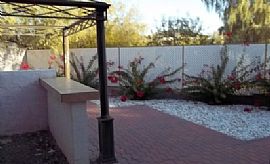 3 Bedroom / 2.5 Bath Plus Large Loft in Phoenix, AZ (Photo 4 of 8)