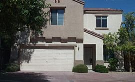 3 Bedroom / 2.5 Bath Plus Large Loft in Phoenix, AZ (Photo 8 of 8)