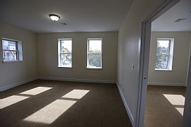 Two Bedroom Apt in Branford, CT (Photo 5 of 7)