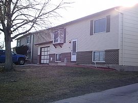 $995.00/ 3br - 1666ft² - Split Level Home For Rent (stratmoor  in Colorado Springs, CO