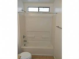 3/2super Clean and Ready For Immediate Move In in Tucson, AZ (Photo 8 of 10)