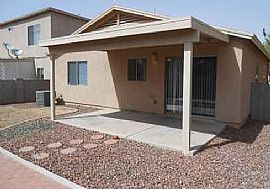 3/2super Clean and Ready For Immediate Move In in Tucson, AZ (Photo 9 of 10)