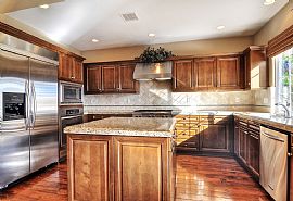 Move-In Ready Highly Upgraded View Home in Prime Cul-De-Sac  in San Clemente, CA (Photo 5 of 9)