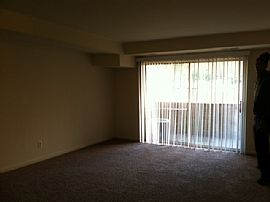 2 Bedroom Apartment Homes in Baltimore, MD (Photo 2 of 9)