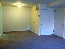 2 Bedroom Apartment Homes in Baltimore, MD (Photo 3 of 9)