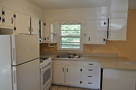 3 Br, 2ba Brick Ranch Near S. Cobb High in Mableton, GA (Photo 3 of 12)