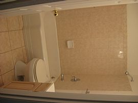 Outstanding 3b Home Available Now in Overland, MO (Photo 6 of 12)