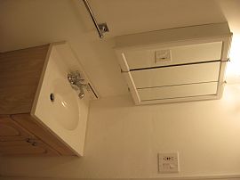 Outstanding 3b Home Available Now in Overland, MO (Photo 7 of 12)