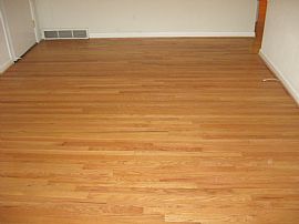 Outstanding 3b Home Available Now in Overland, MO (Photo 8 of 12)