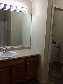 Beautiful Condo For Rent  in Knoxville, TN (Photo 8 of 9)