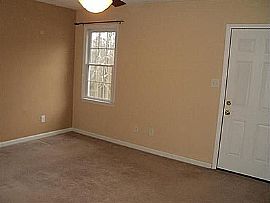 House For Rent in The Heart of Fuquay in Fuquay Varina, NC (Photo 3 of 10)