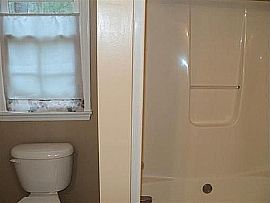 House For Rent in The Heart of Fuquay in Fuquay Varina, NC (Photo 6 of 10)