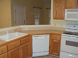 House For Rent in The Heart of Fuquay in Fuquay Varina, NC (Photo 7 of 10)