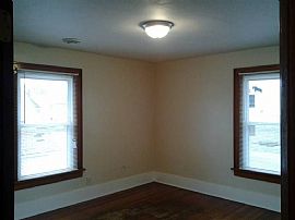 Very Nice 4+ Bedroom, 2.5 Bathroom House  in Sioux Falls, SD (Photo 6 of 9)