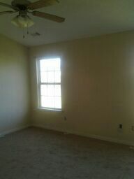 4 Bedroom 2 1/2 Bath Brick Front House in Hampton, GA (Photo 4 of 4)