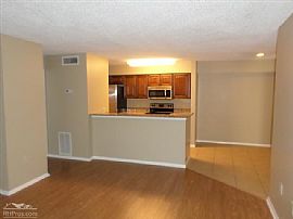  Beautiful and Updated Condo in Hunters Green! in Tampa Palms, FL (Photo 5 of 10)