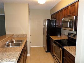  Beautiful and Updated Condo in Hunters Green! in Tampa Palms, FL (Photo 6 of 10)
