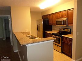  Beautiful and Updated Condo in Hunters Green! in Tampa Palms, FL (Photo 7 of 10)