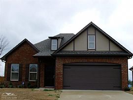 Beautiful Three Bedroom Two Bath Home in Gardendale, AL