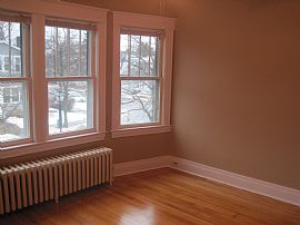 3 Bdrm - Albany - Recently Refinished, Quiet and Sunny Home in Albany, NY (Photo 3 of 12)