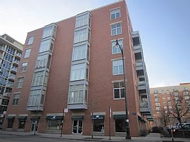 939 W Madison St Unit 610 Top Floor Corner Condo- Pkg Available in Chicago, IL