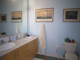 939 W Madison St Unit 610 Top Floor Corner Condo- Pkg Available in Chicago, IL (Photo 7 of 8)