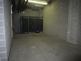 939 W Madison St Unit 610 Top Floor Corner Condo- Pkg Available in Chicago, IL (Photo 8 of 8)